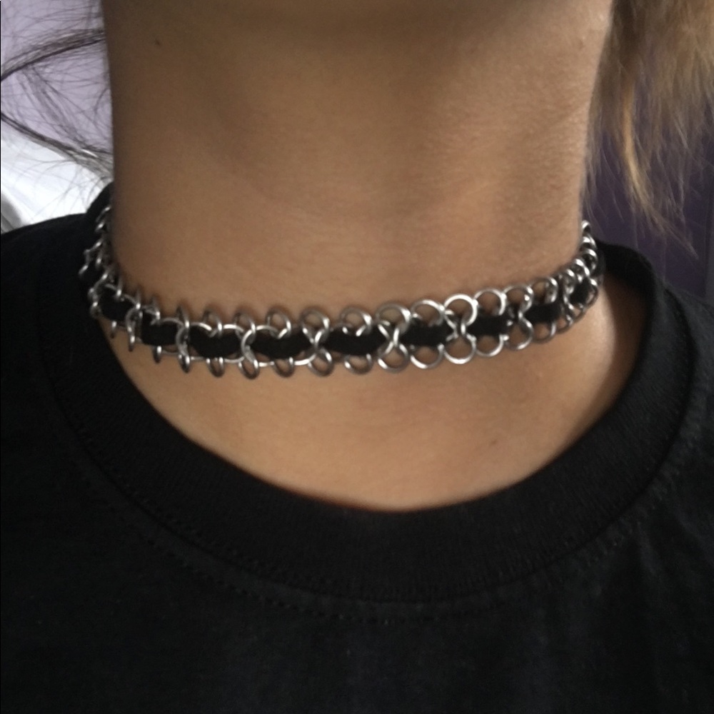 | Forever 21 choker with chain |